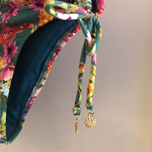 Green floral Jessica Simpson bikini- top M bottom L - Picture 2 of 7